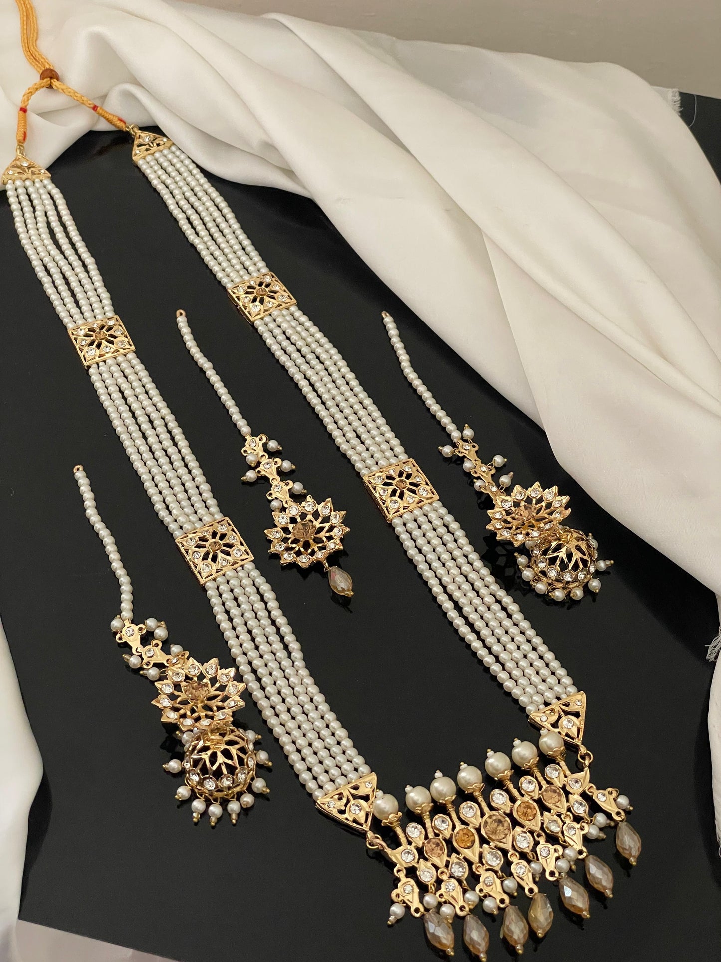 Stunning Hyderabadi Mala Set