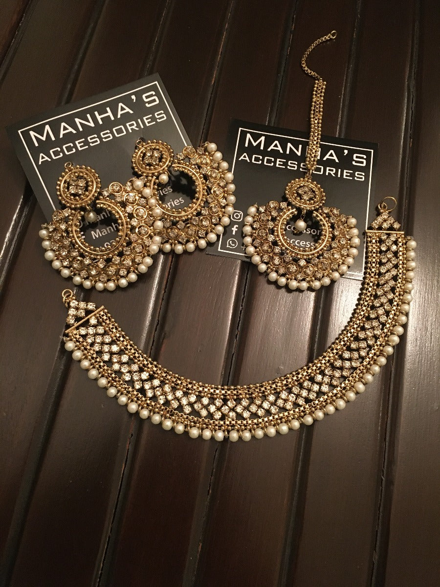 Antique Artificial Necklace Design