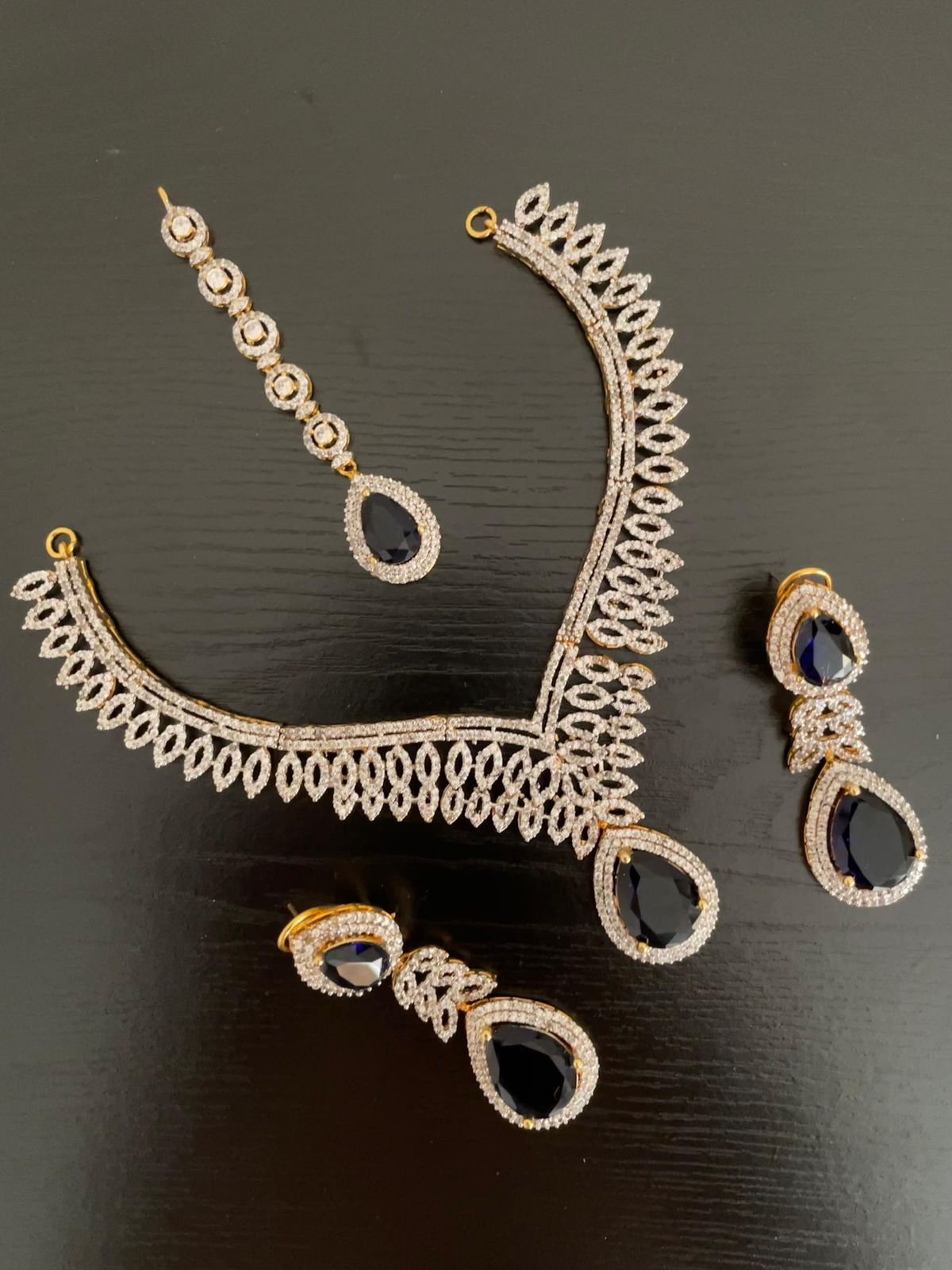 Blue Zircon Stone Necklace Design