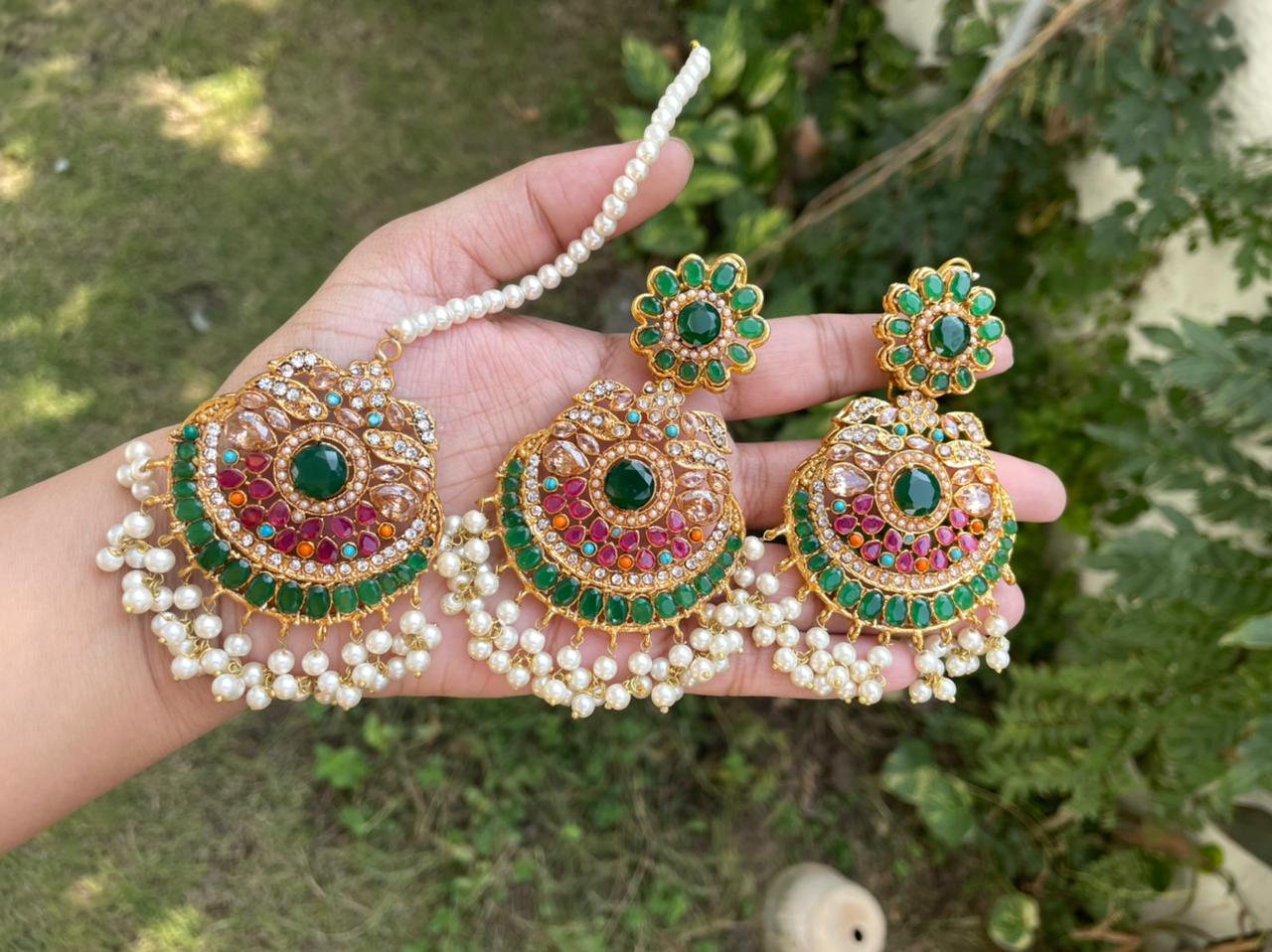 Earrings With Tikka Set