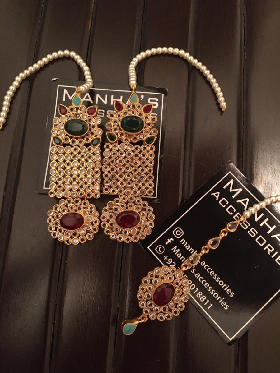 Fashionable Kundan Earrings
