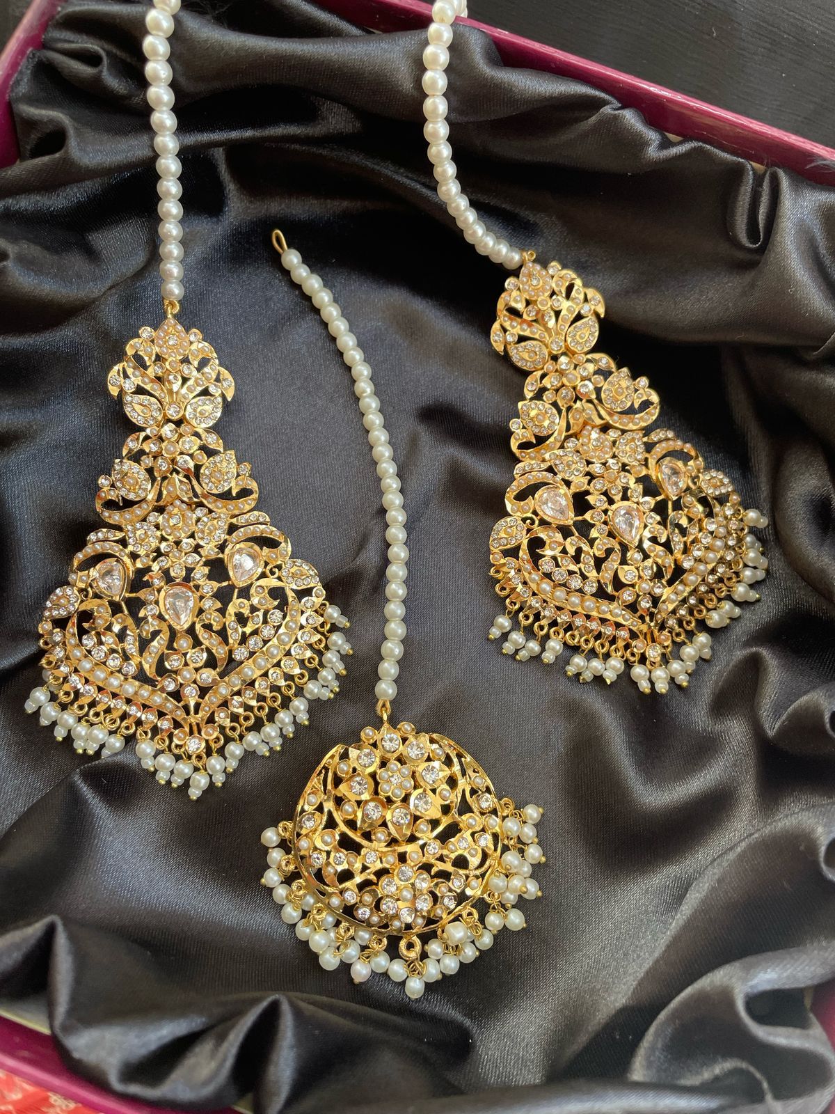 Golden Pakistani Earrings Gold Design