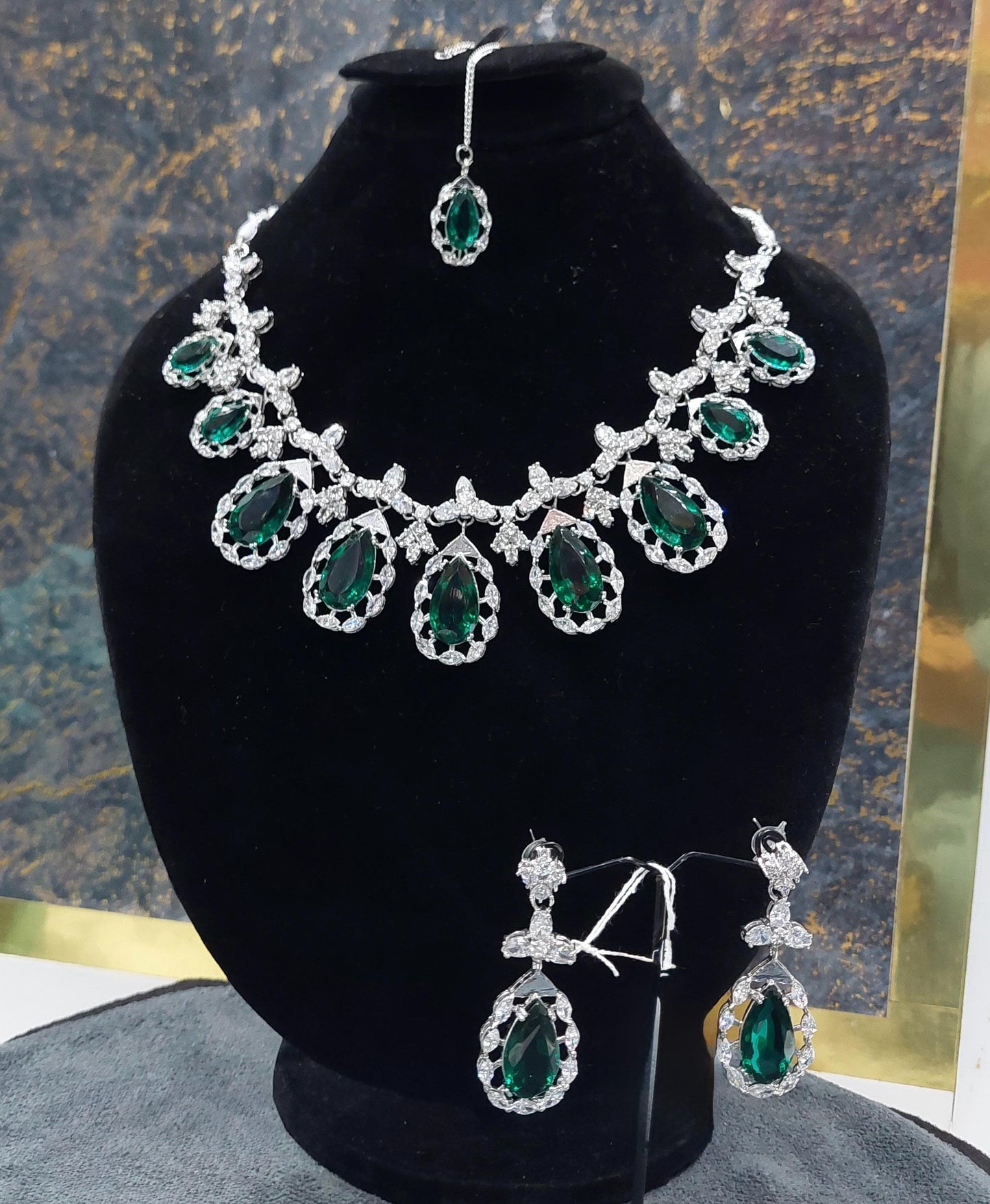 Green Zircon Jewelry Set price in Pakistan