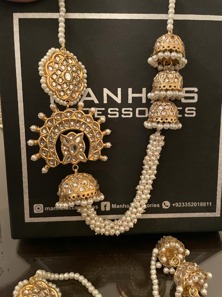 Kundan Earrings With Sahare