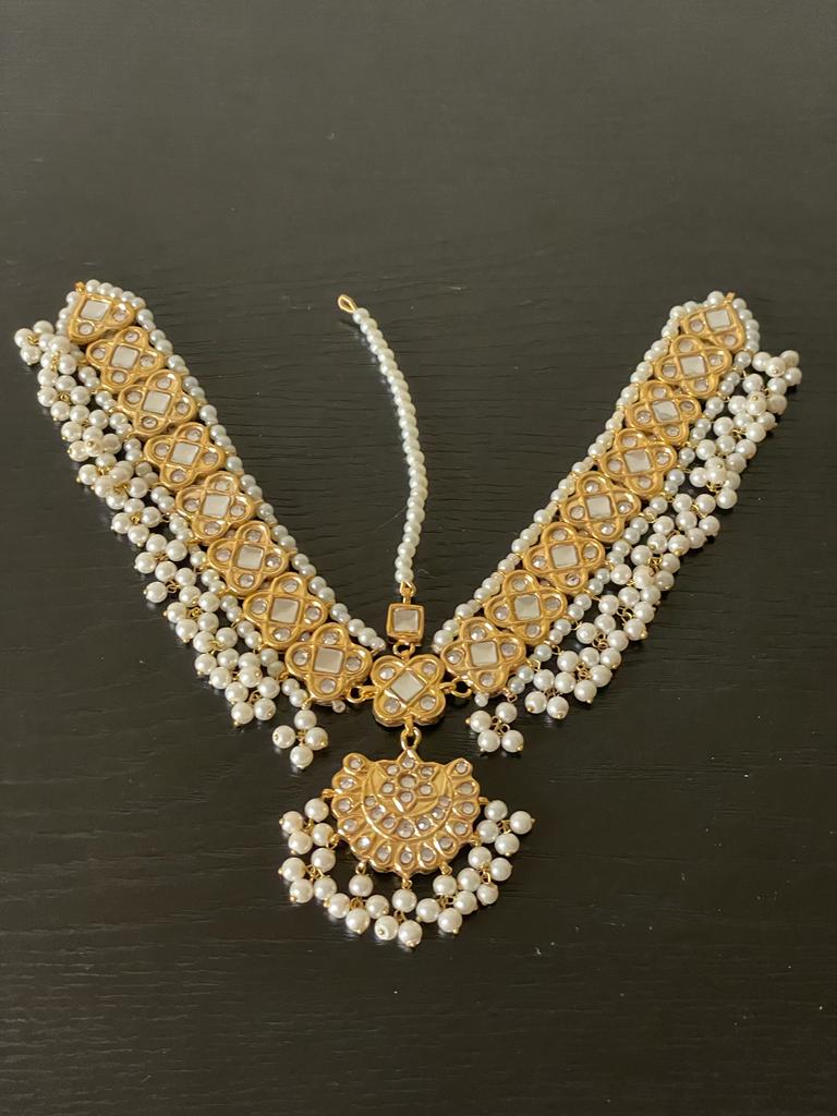 Kundan Matha Patti Simple