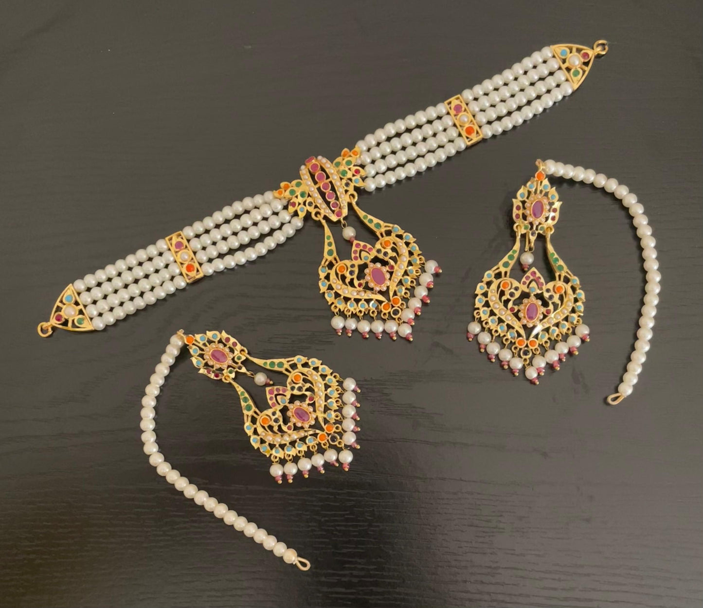 Nauratan Hyderabadi Jewellery Set