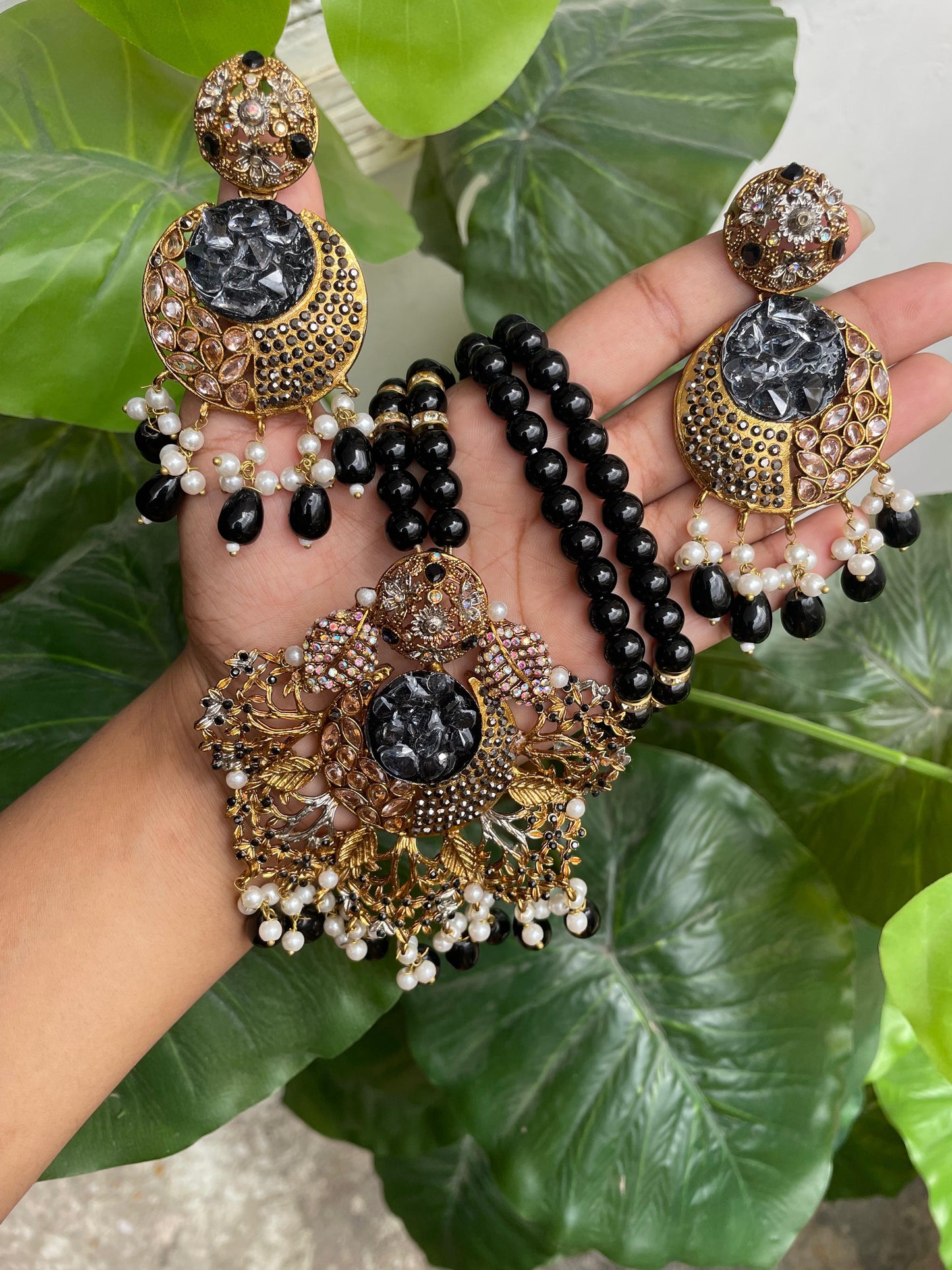 Women Mala Set Design in Pakistan