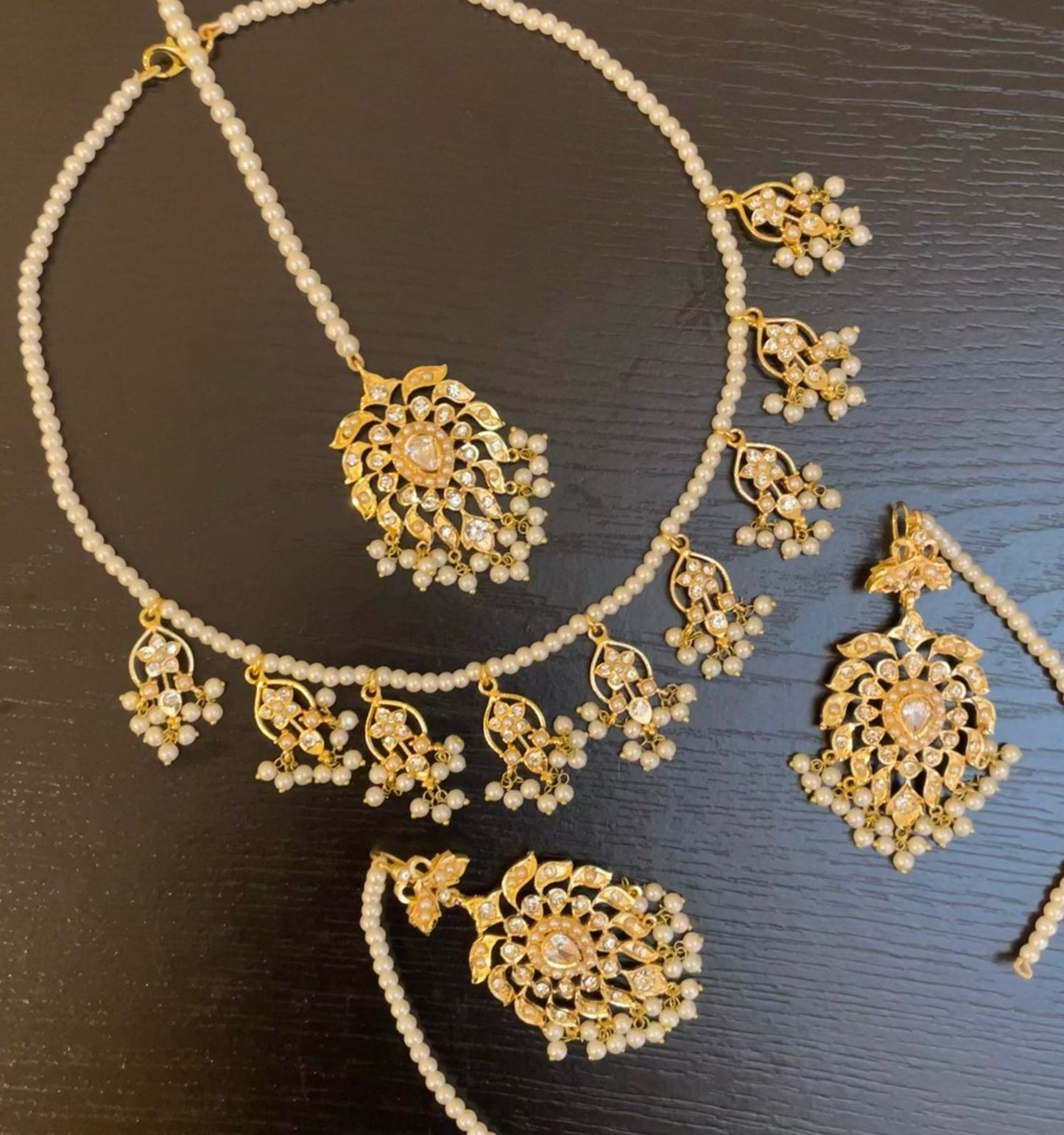 White Women Artificial Jewellery Sets Cash on Delivery Pakistan