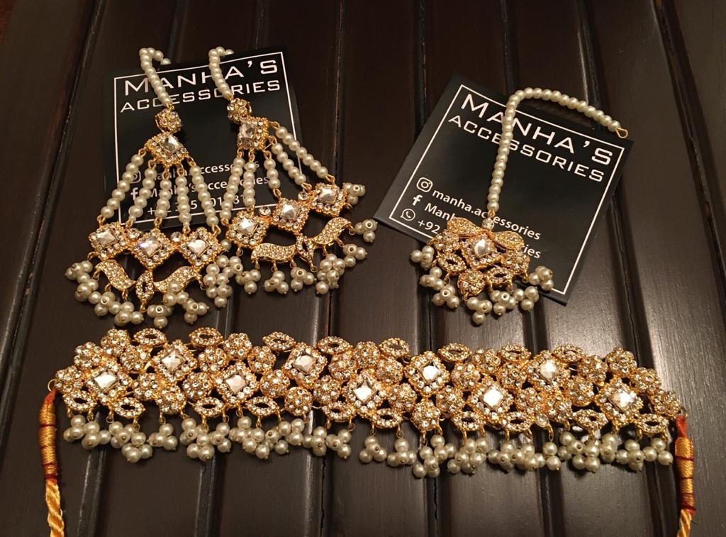 Gold Choker Set