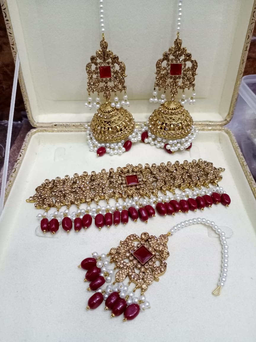 Maroon Jewelry Set for Women
