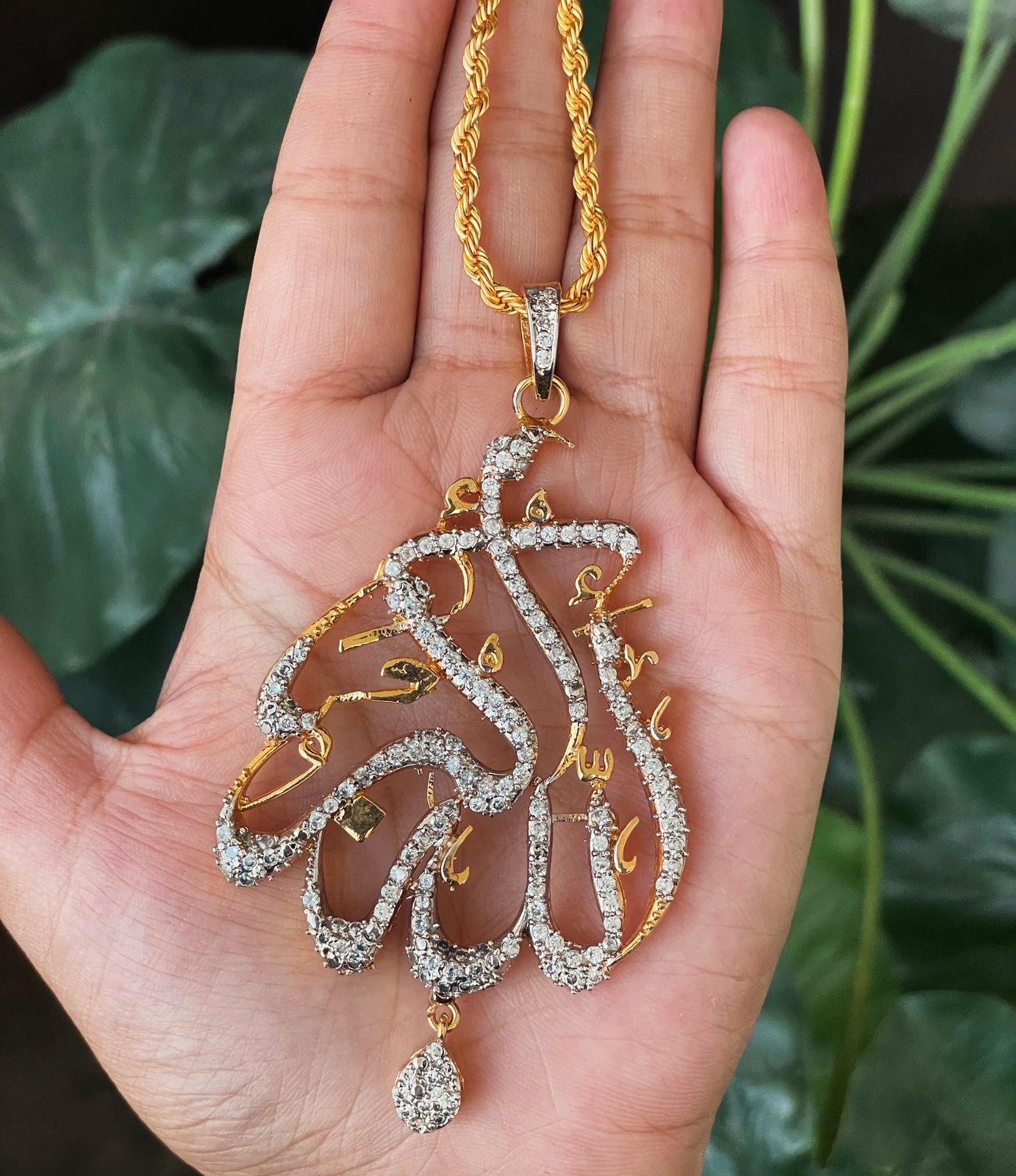 ALLAHU AKBAR Pendent online
