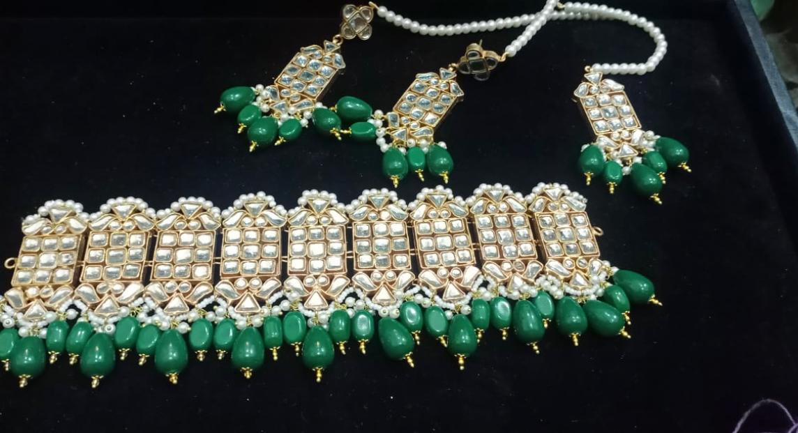 Choker Kundan Set