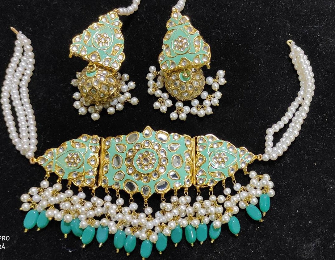 Choker Set With Pearls