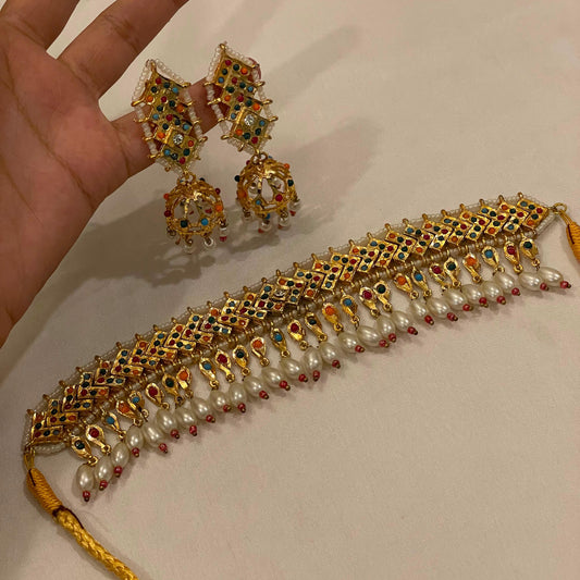 Classic Online Choker set