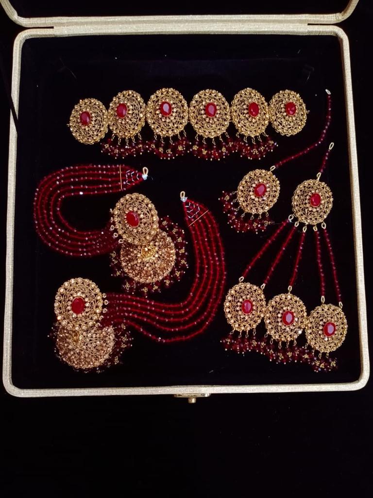 Gold Choker Set