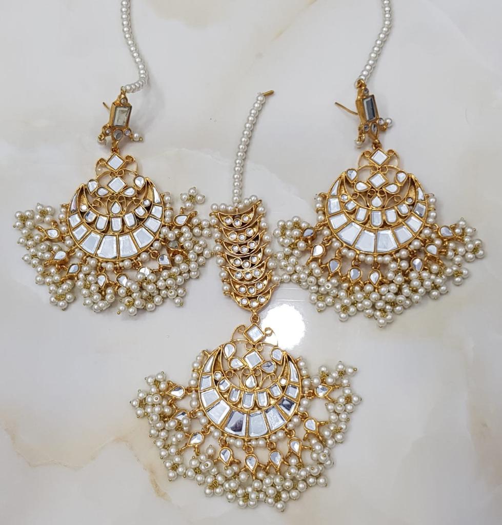 Gold Earring with Teeka Designs Latest