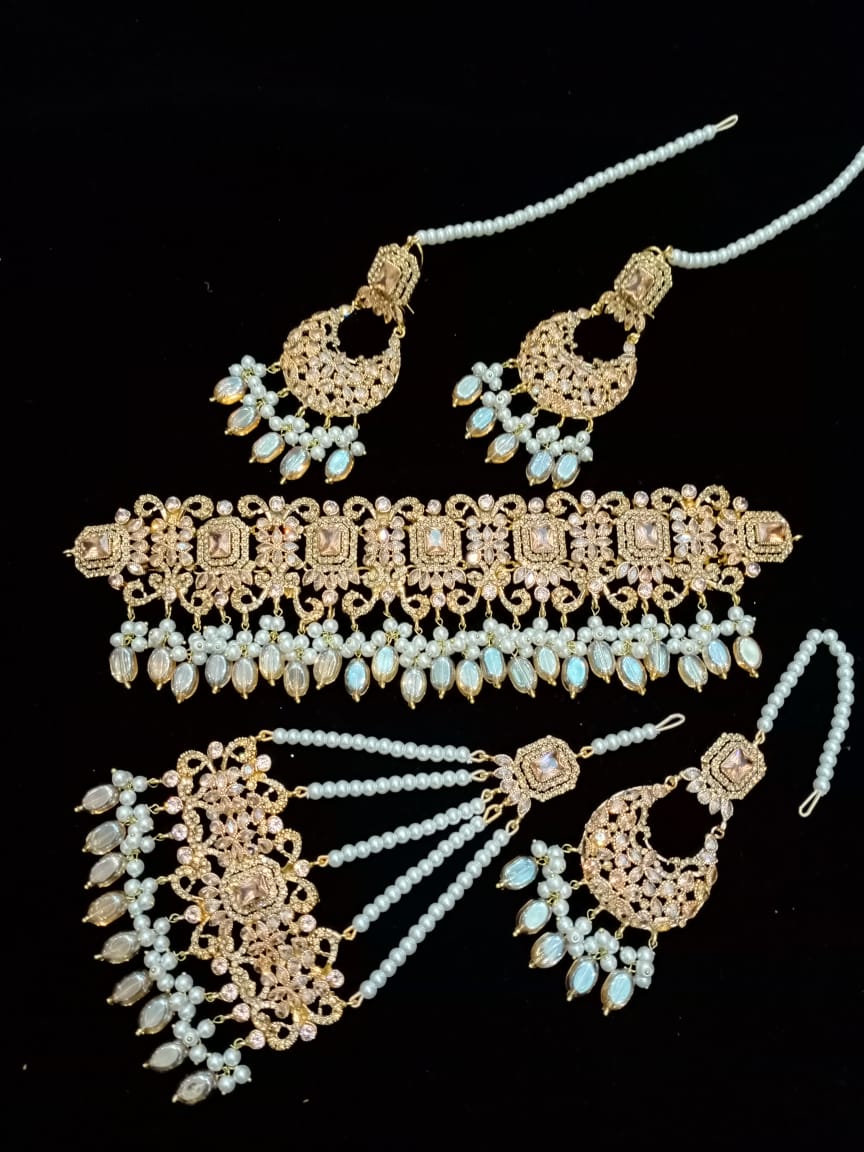 Golden Necklace Pakistan