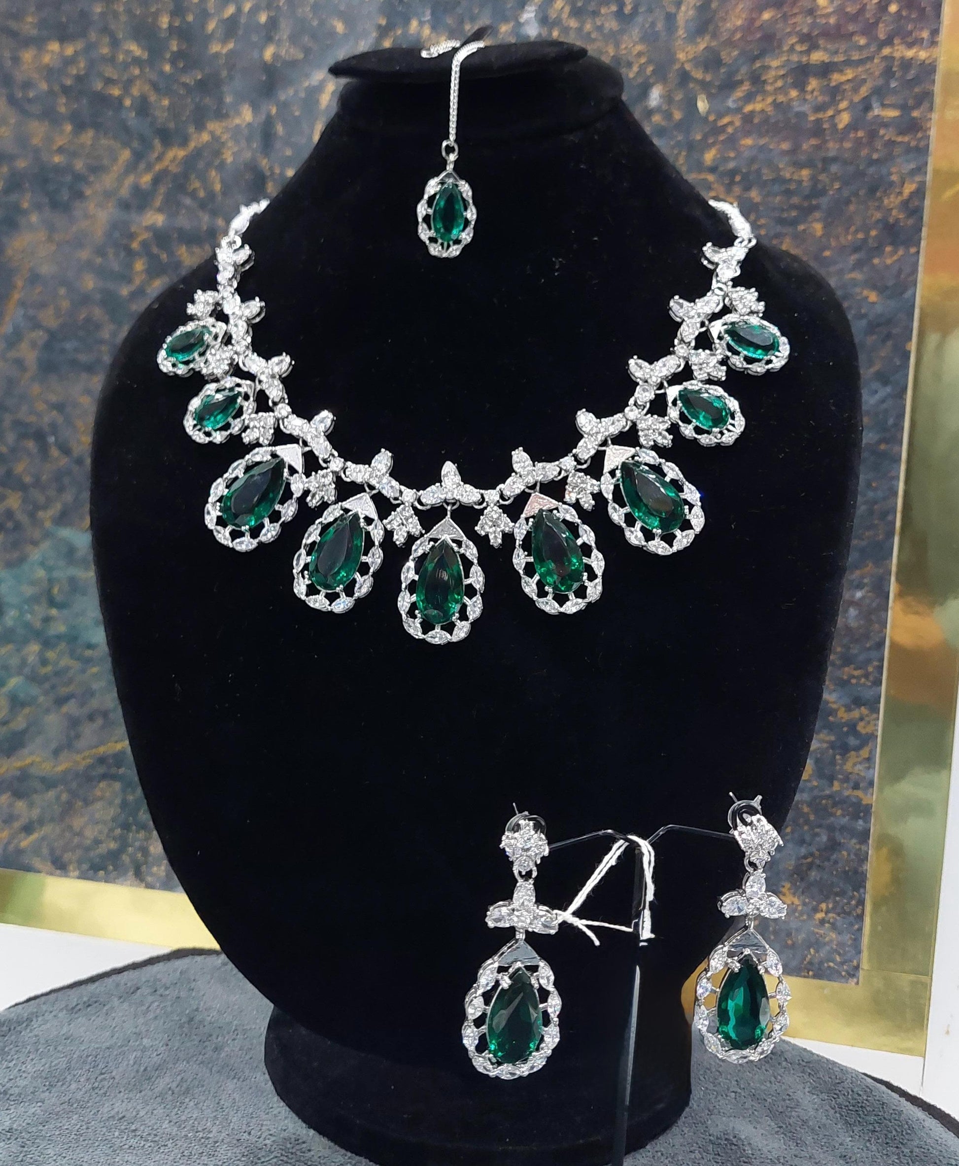 Green Zircon Jewelry Set price in Pakistan
