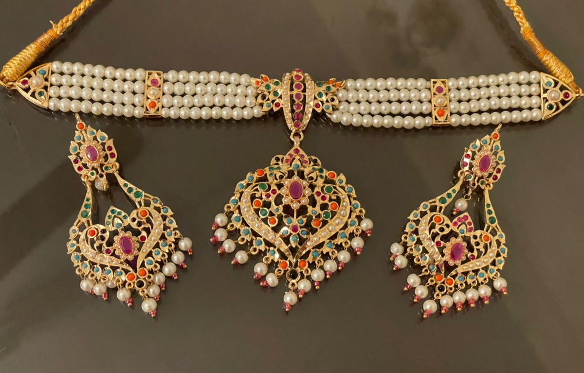 Hyderabadi Choker Necklace Set