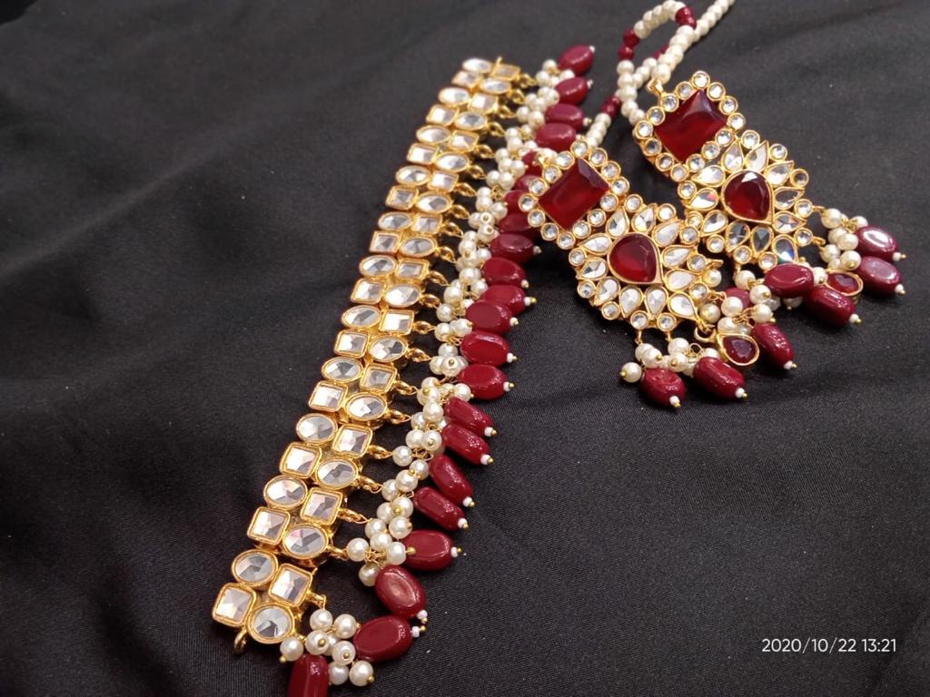 Kundan Choker and Earrings Set