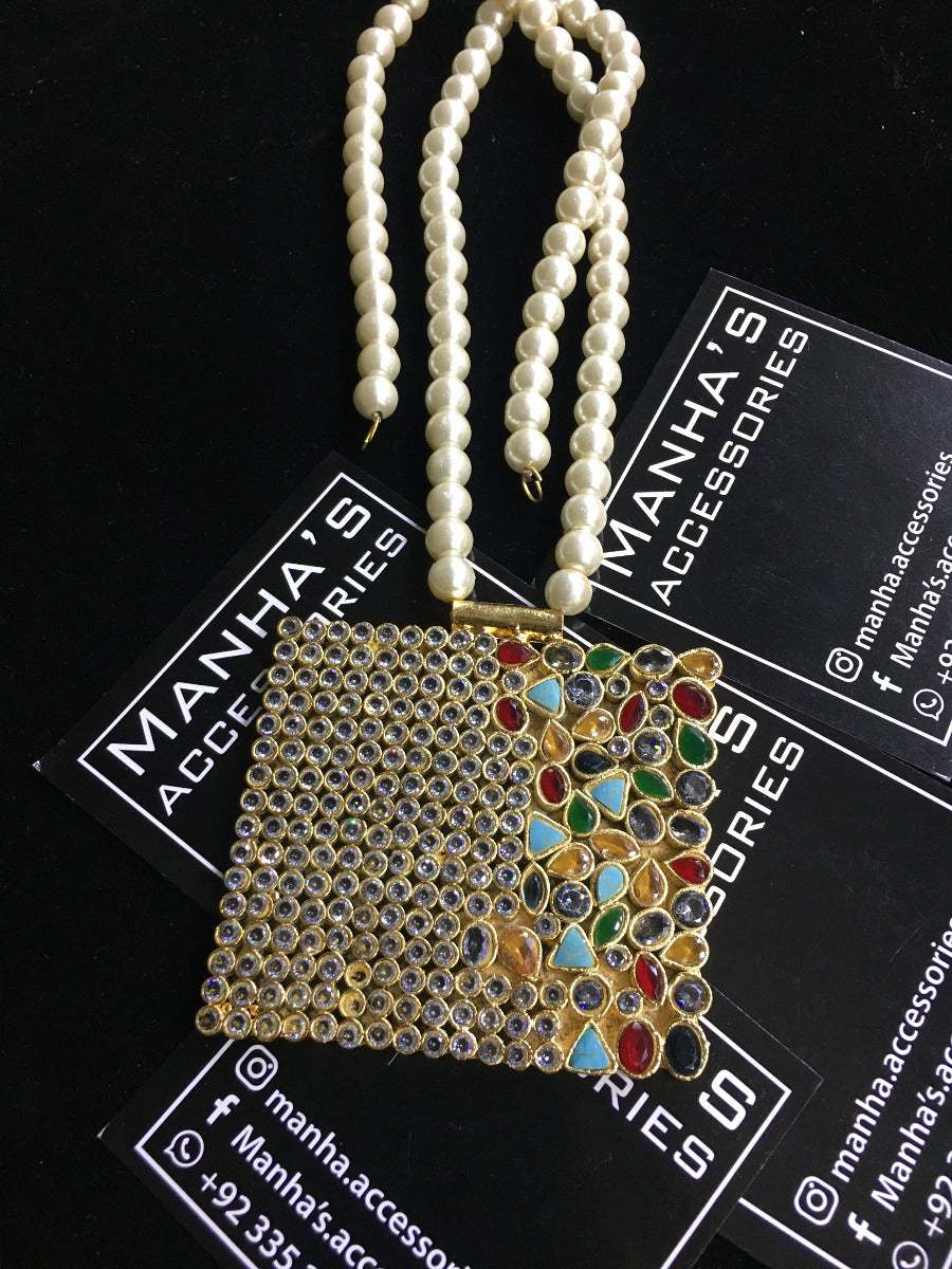 Kundan Pendant for Women with Chain