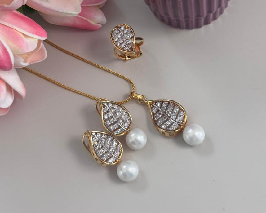 Gold-Plated Leaf Inspired Pendant Set