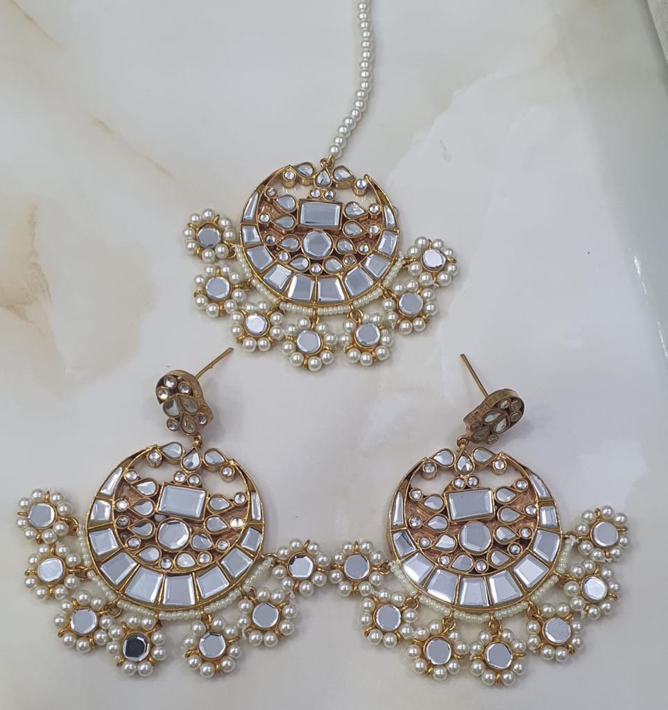 Maang Tikka and Earrings Set