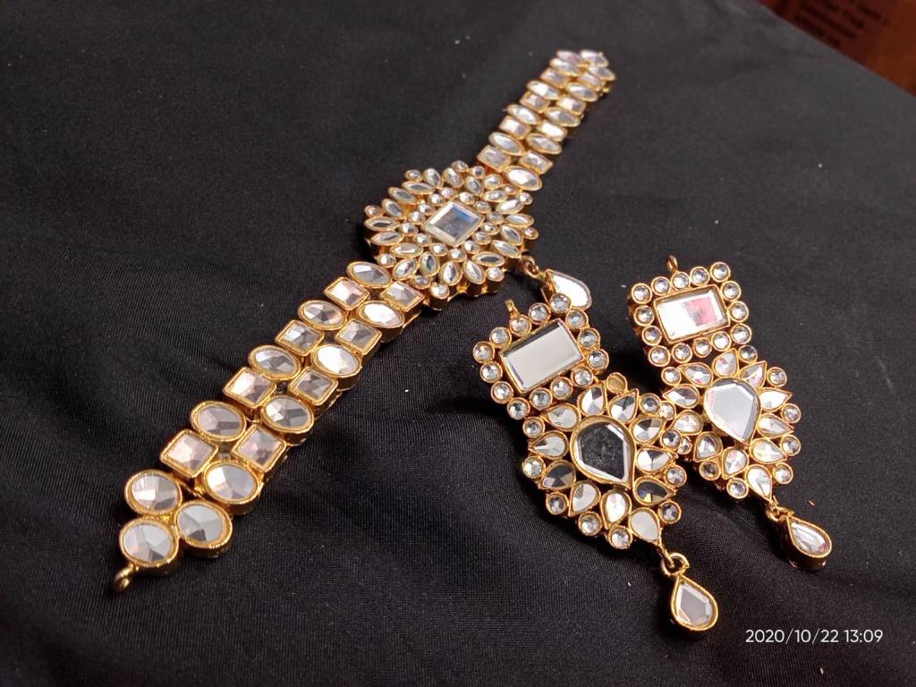 New White Design Jewellery Set