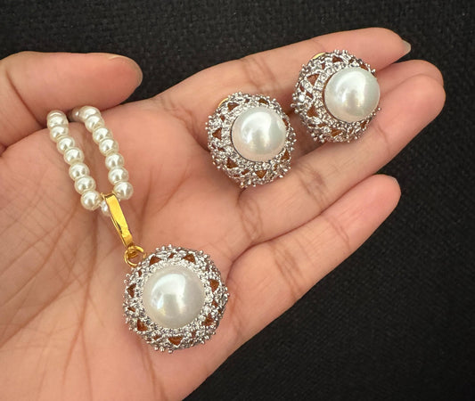 Pendant Set in Pearls and Zircons