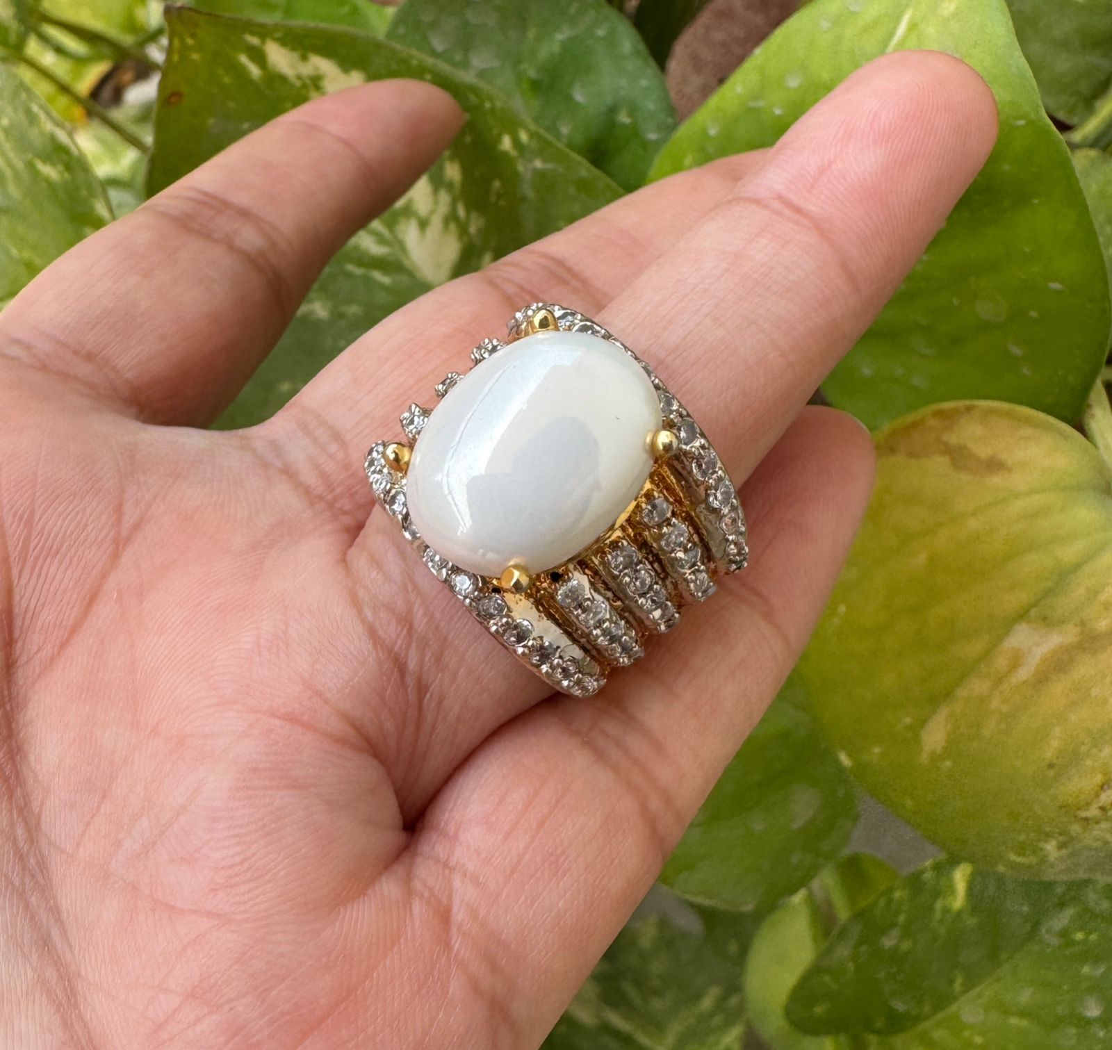 Pearl ring with zircon stones