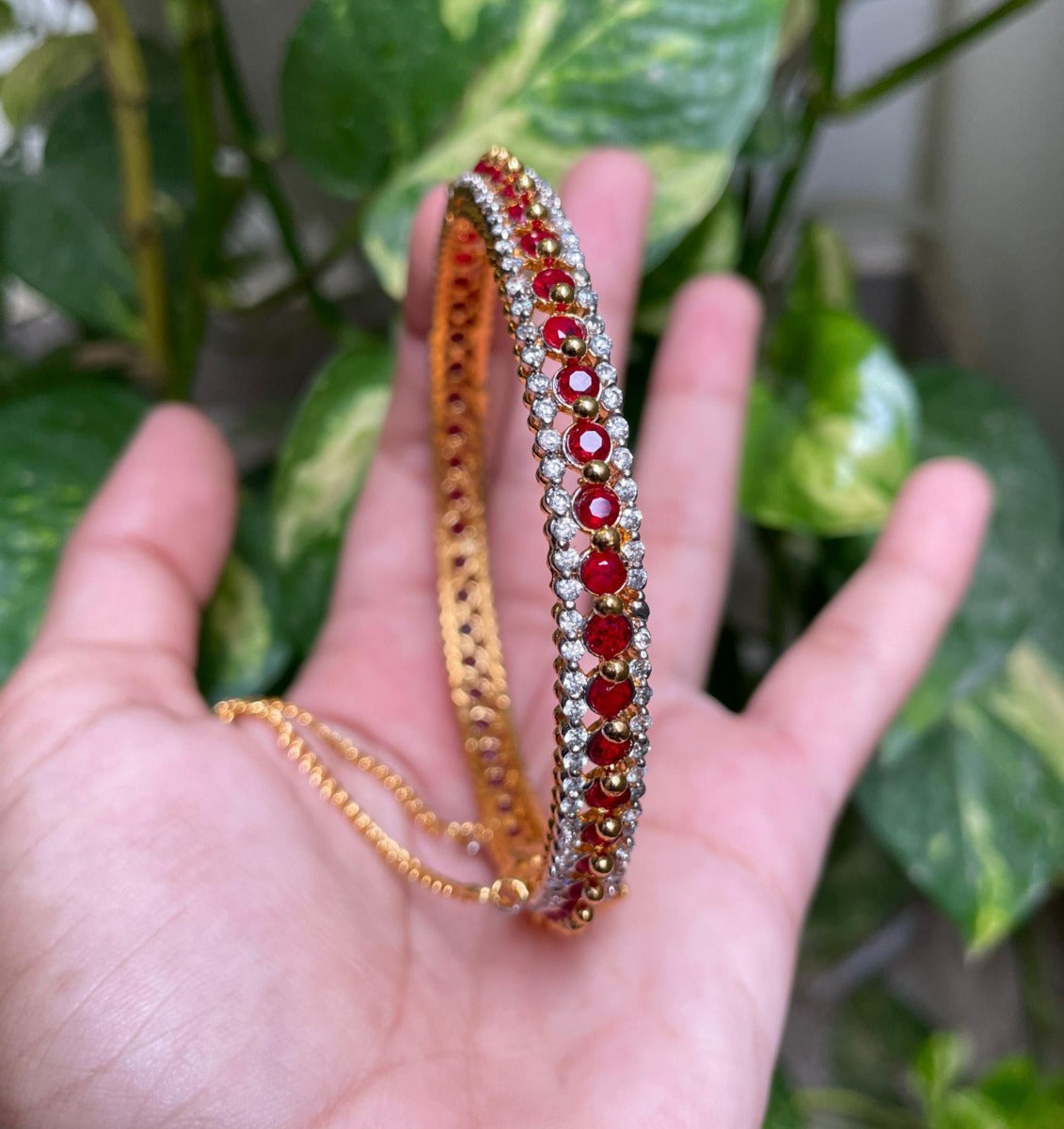 Red Bracelet Design for Ladies