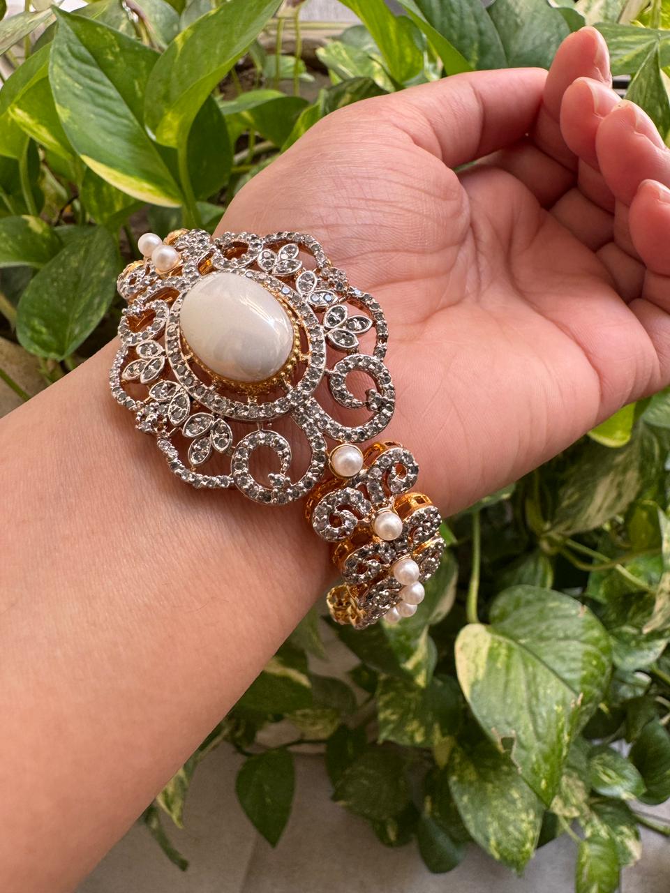 bracelets in pakistan