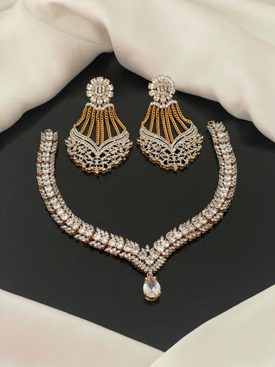 Outstanding Necklace Set Design