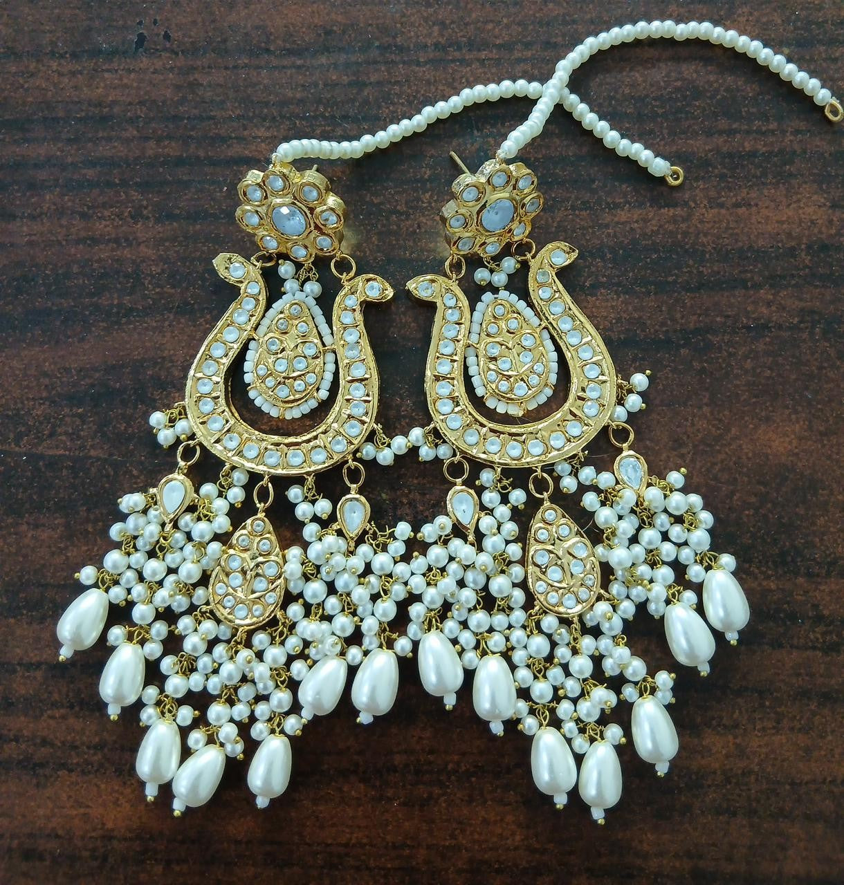 White_kundan_earrings_pakistan