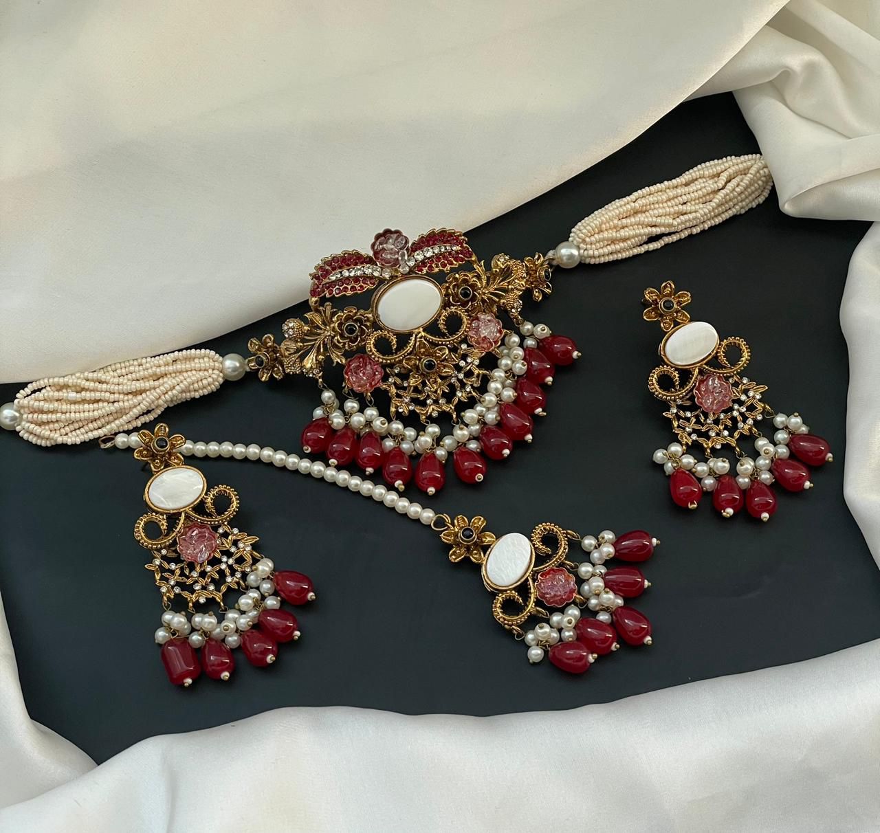 Women Traditional Choker Necklace Online Pakistan