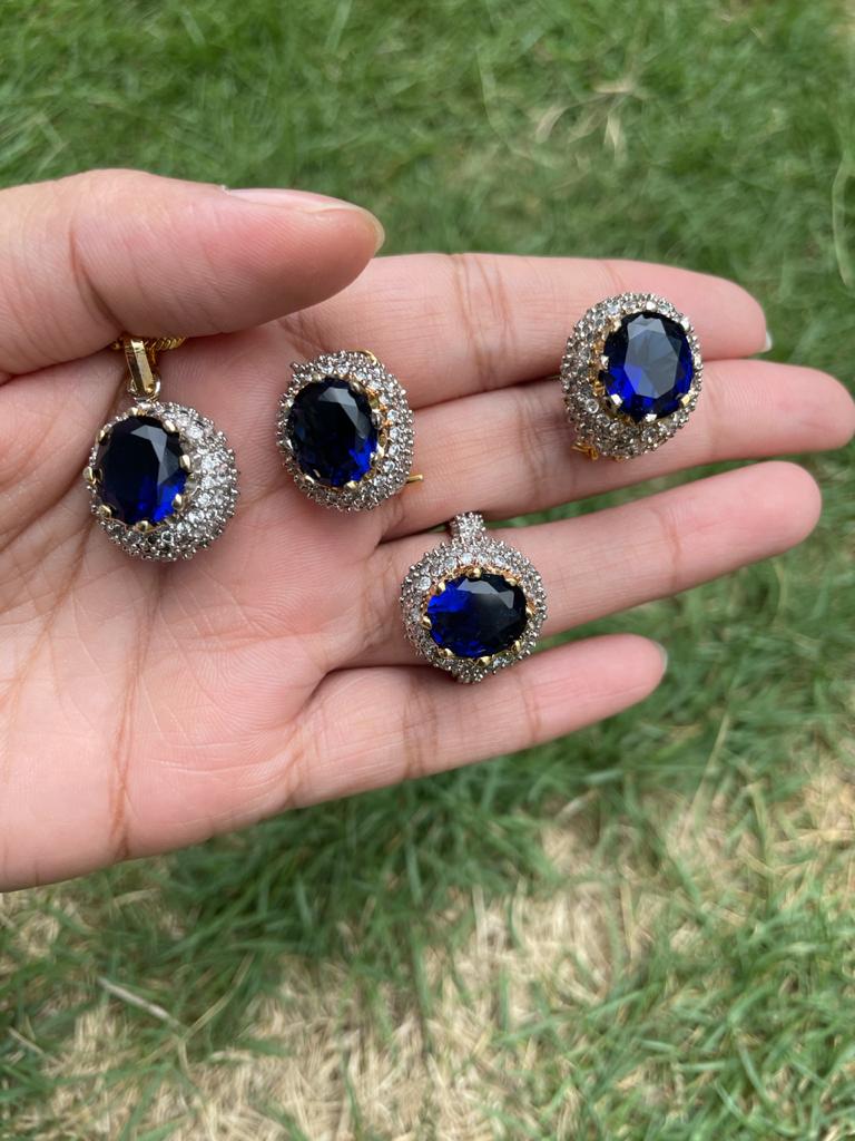 Zircon Pendant Set in Sapphire Stone