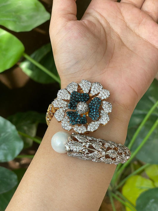 charm_bracelet_Online