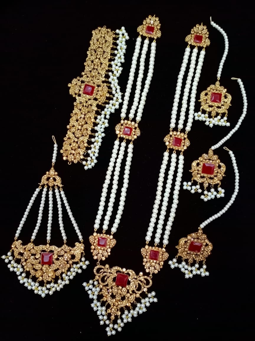 Maroon Shadi Jewellery Set