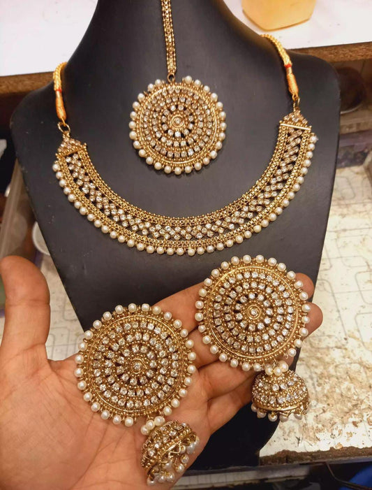 Simple Necklace Design with Big Jhumka