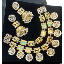 Modern Kundan Jewellery Set