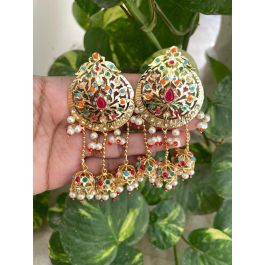 TRENDING EARRINGS 