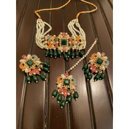 STYLISH CHOKER SET WITH TEEKA